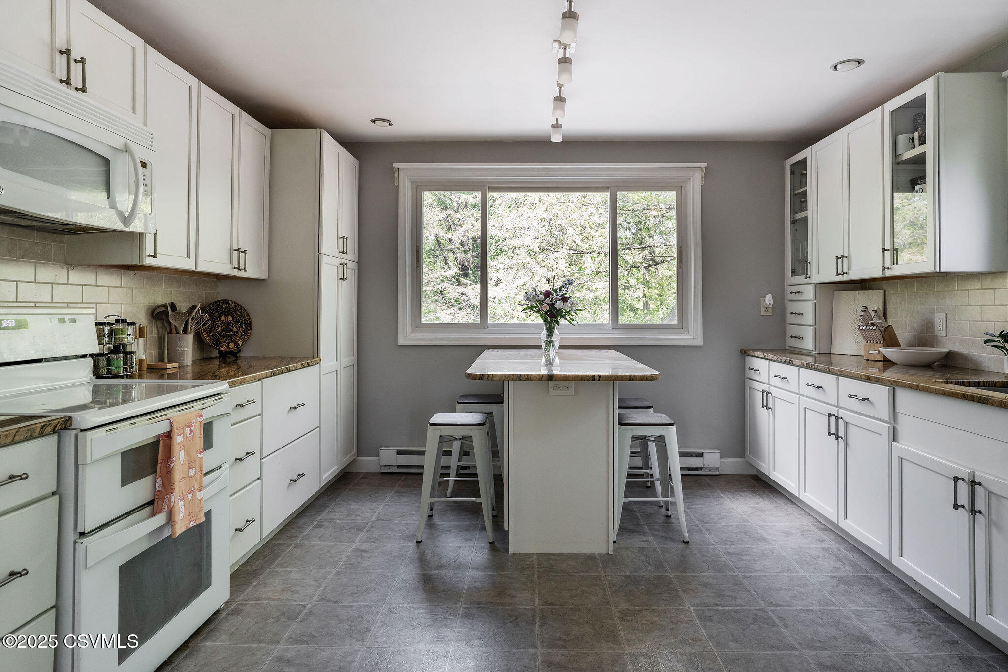 78 TRILLIUM Lane