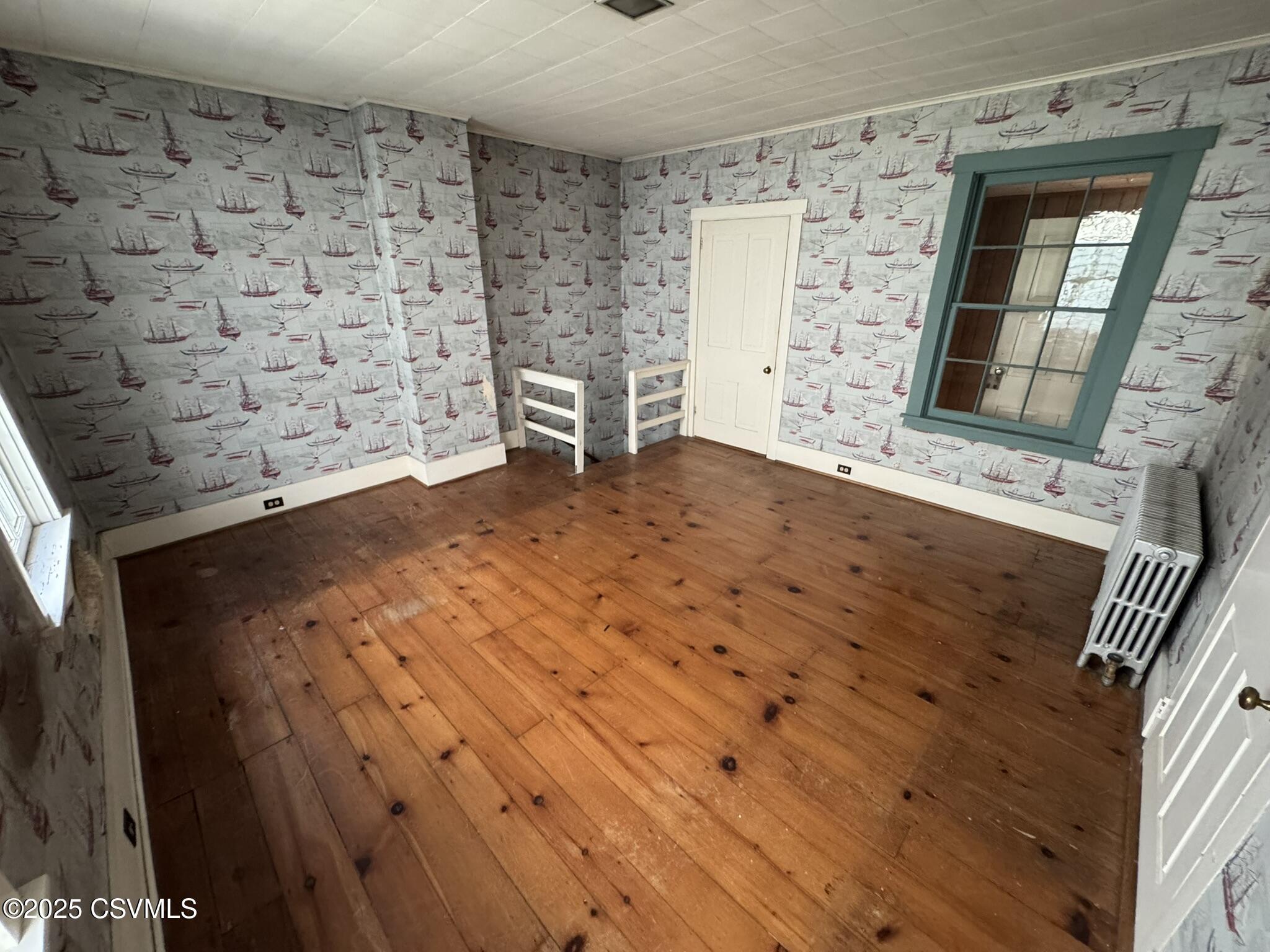 127 N 3RD Street