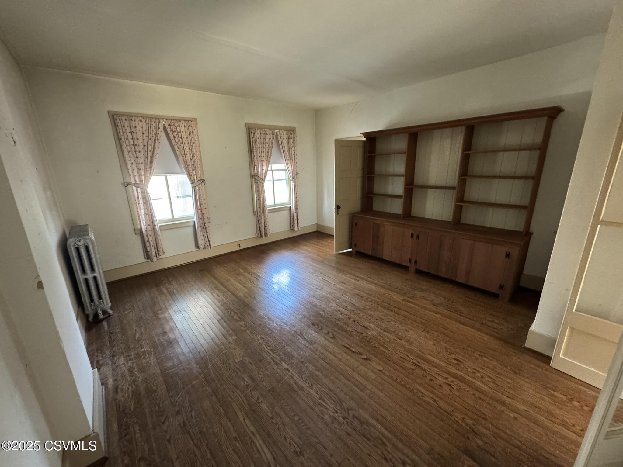 127 N 3RD Street