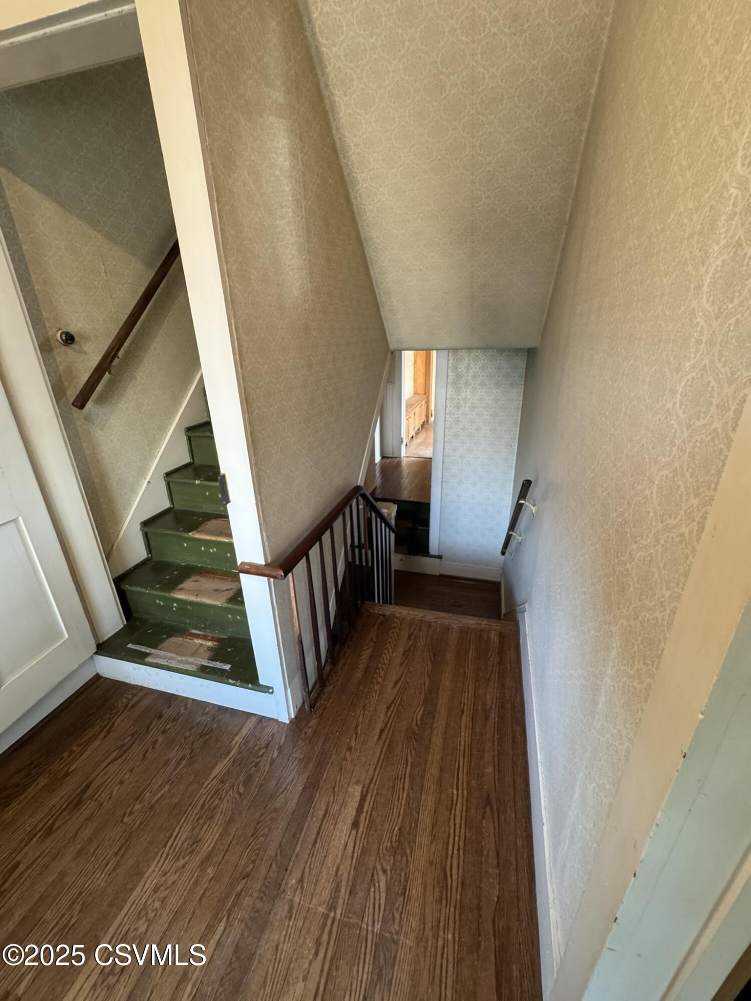 127 N 3RD Street