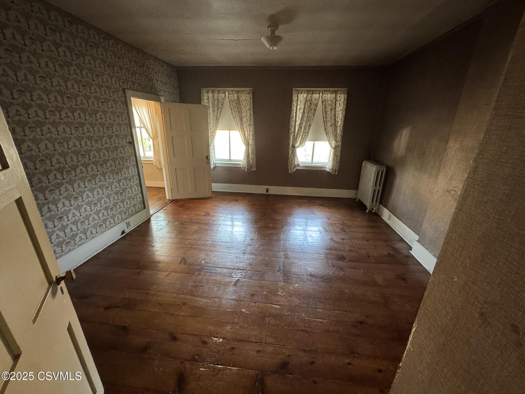 127 N 3RD Street