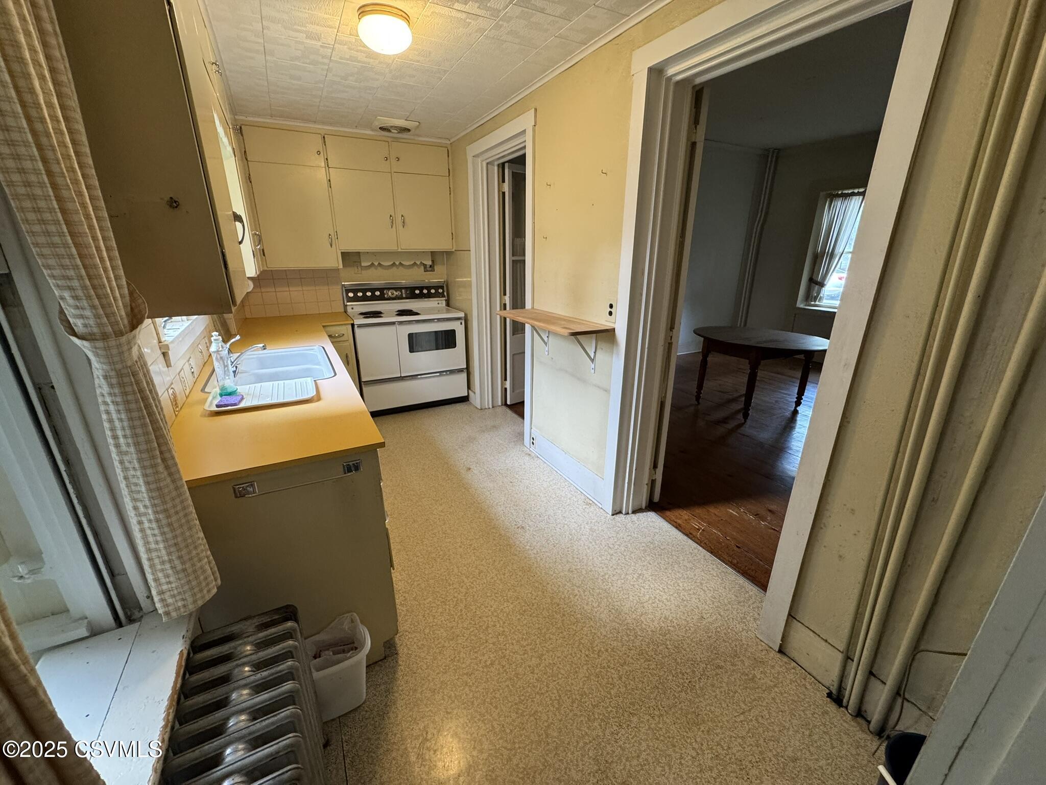 127 N 3RD Street