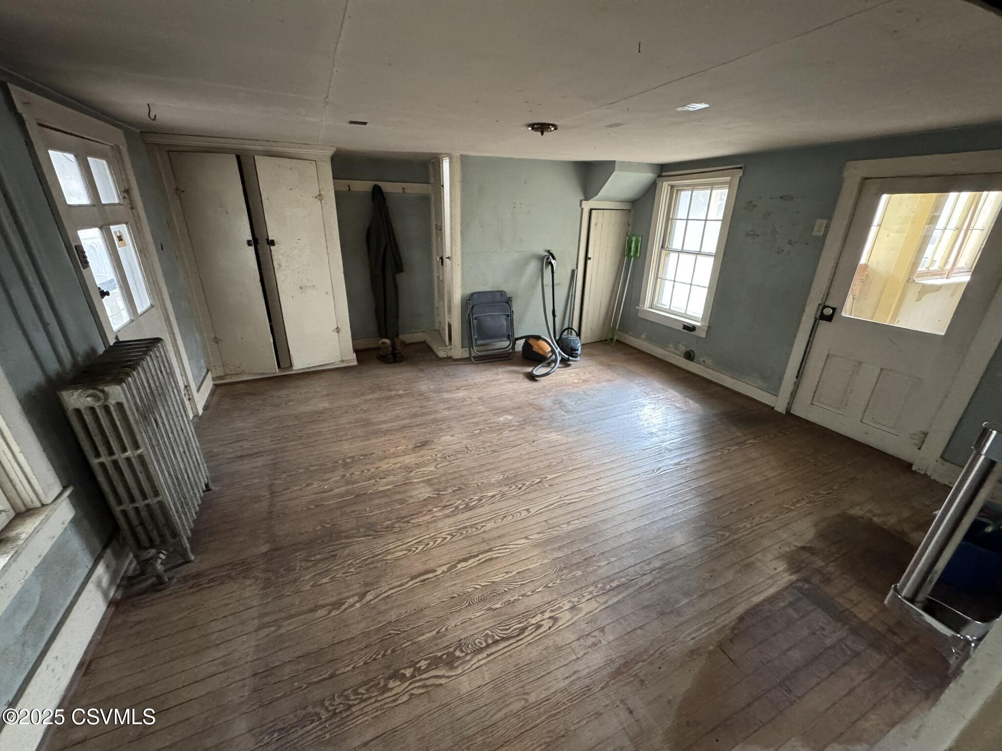 127 N 3RD Street
