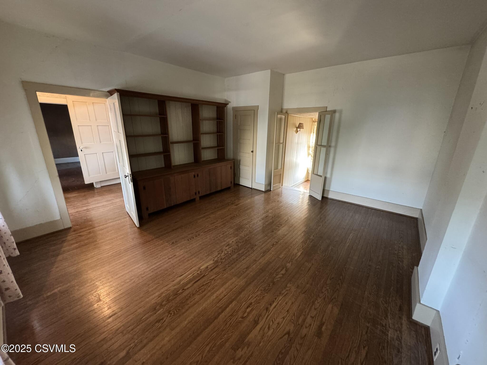 127 N 3RD Street