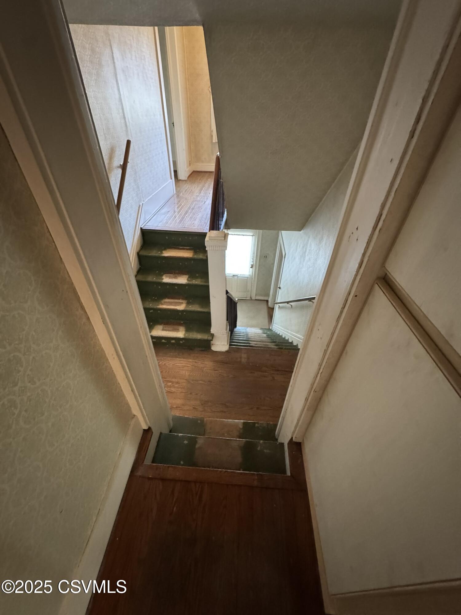 127 N 3RD Street
