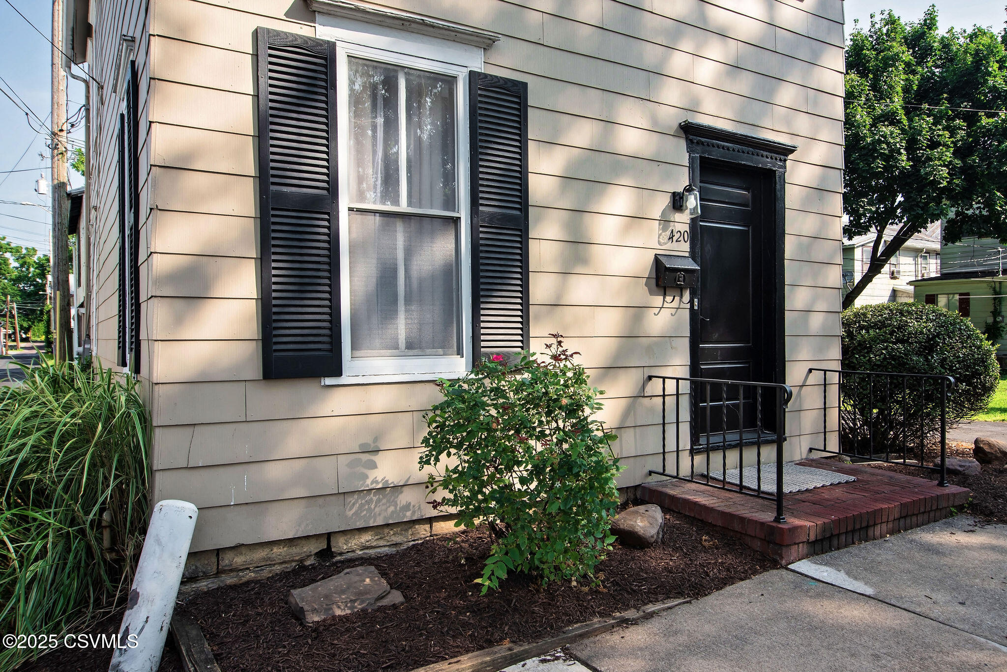 420 ST JOHN Street