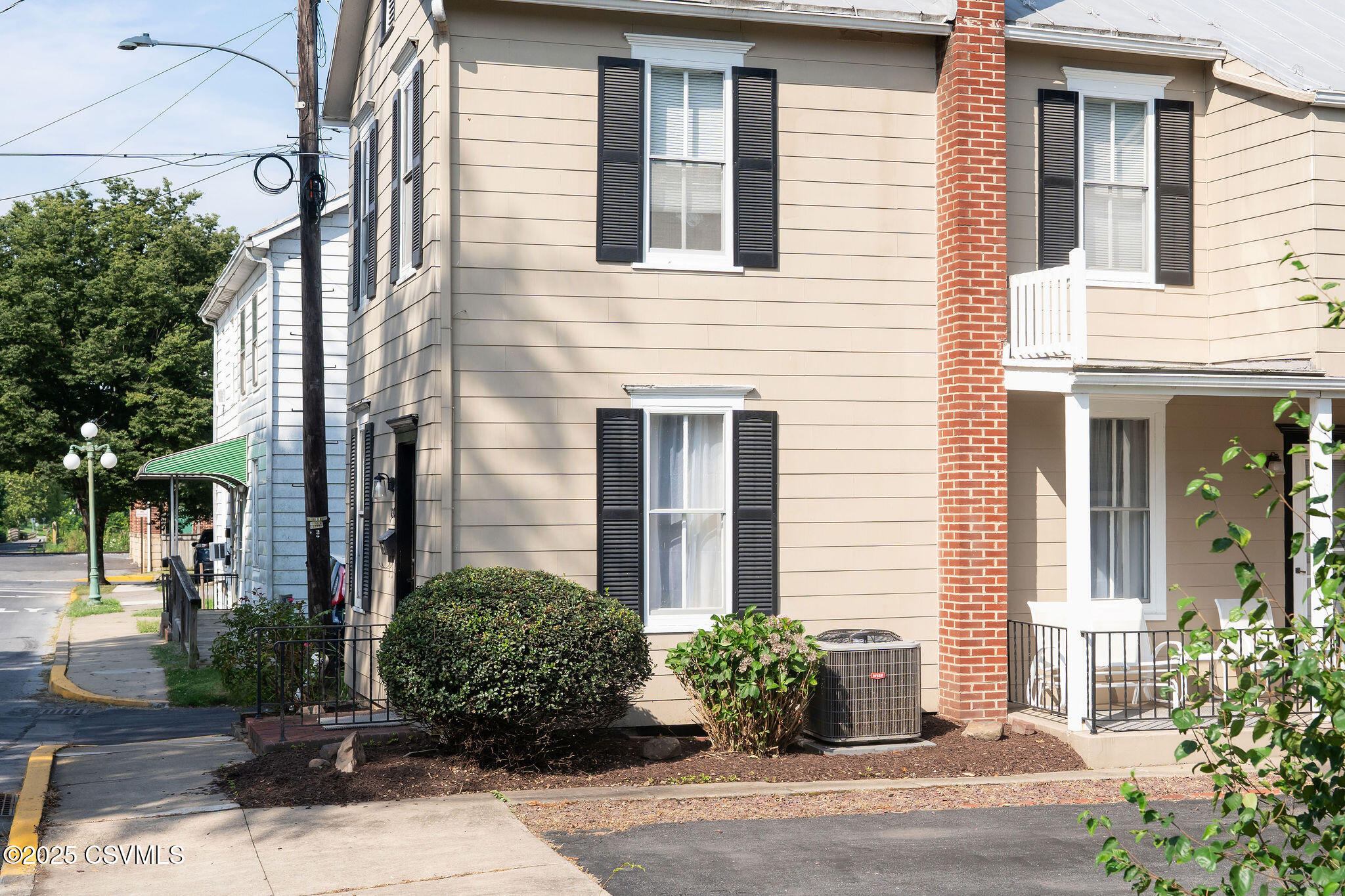 420 ST JOHN Street