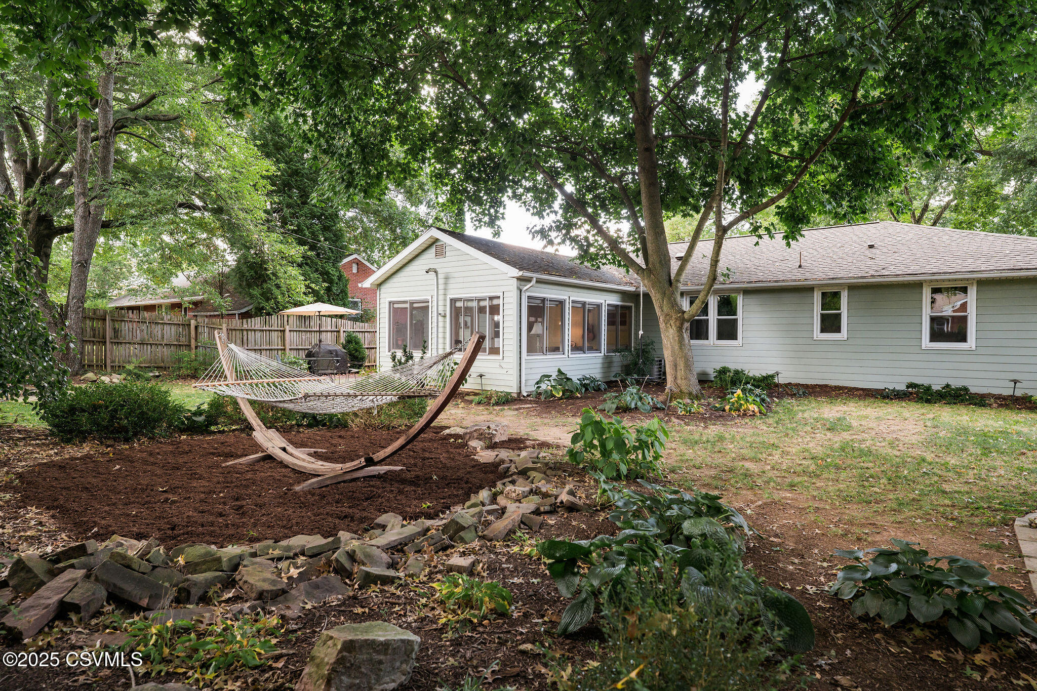 620 IKELER Street