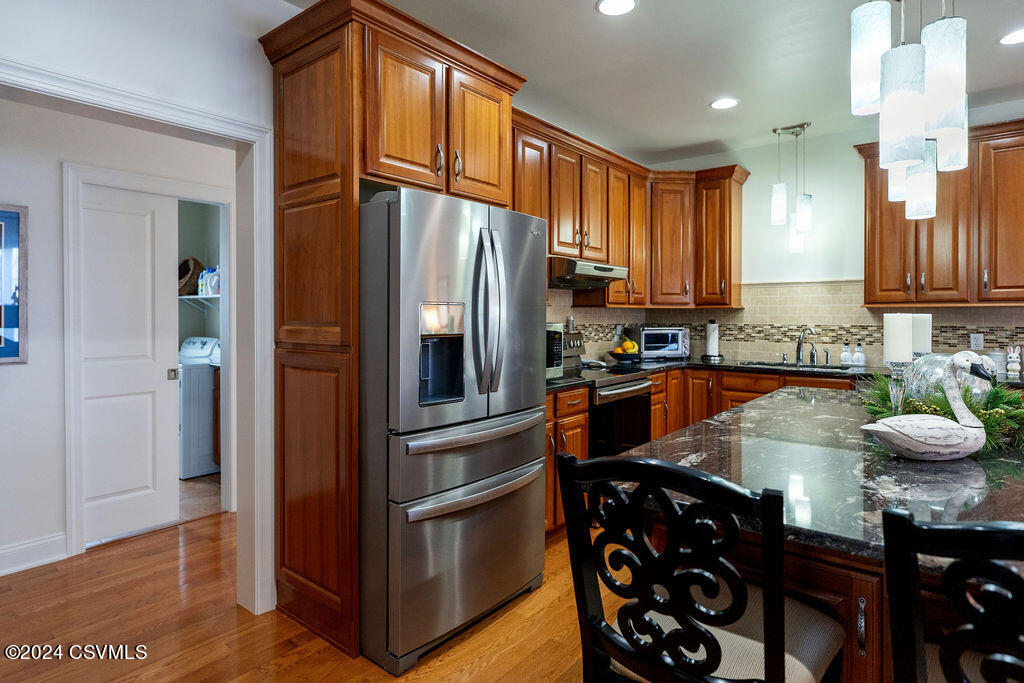 143 GLENCOE Road