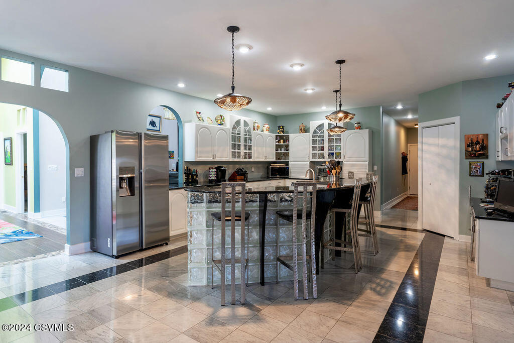 1096 STEIN Lane
