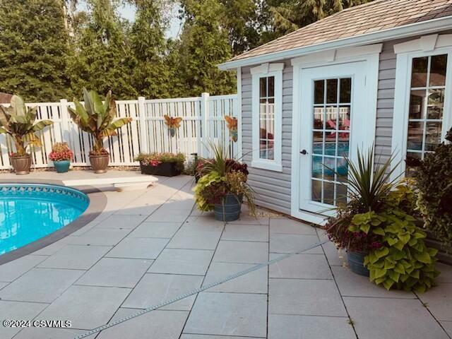 1096 STEIN Lane
