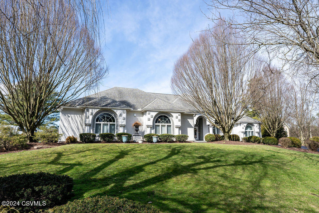 1096 STEIN Lane