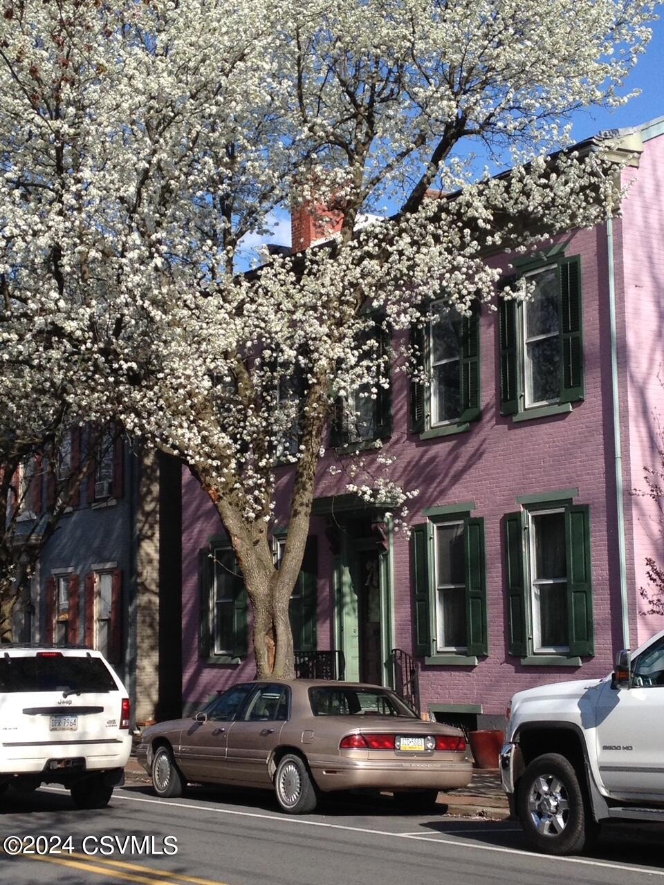 715 MARKET Street