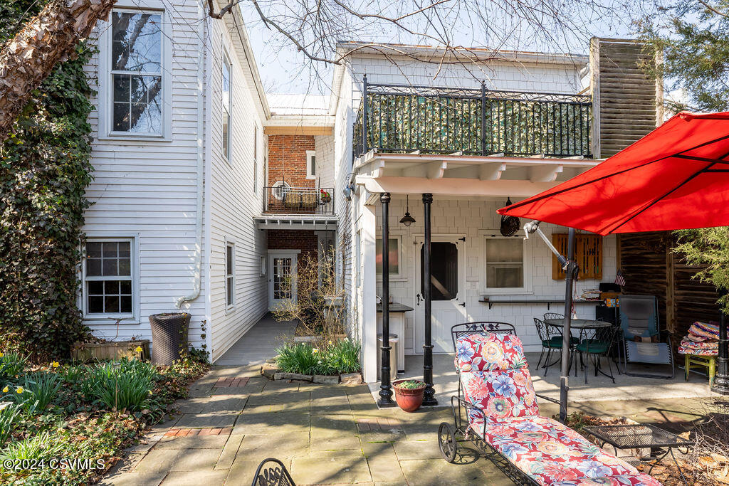715 MARKET Street