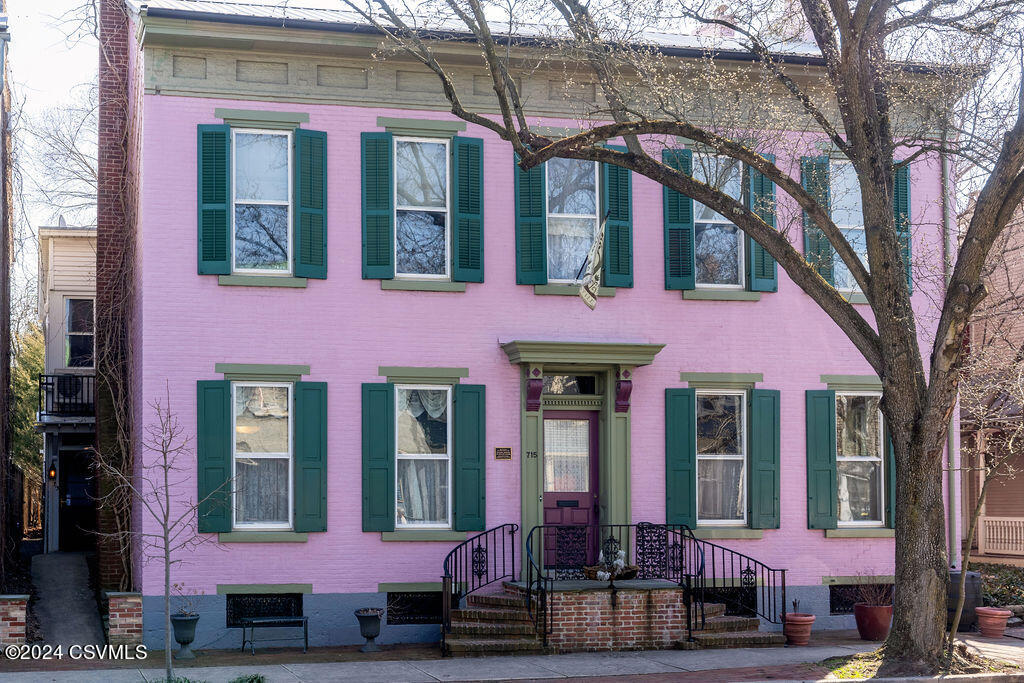 715 MARKET Street
