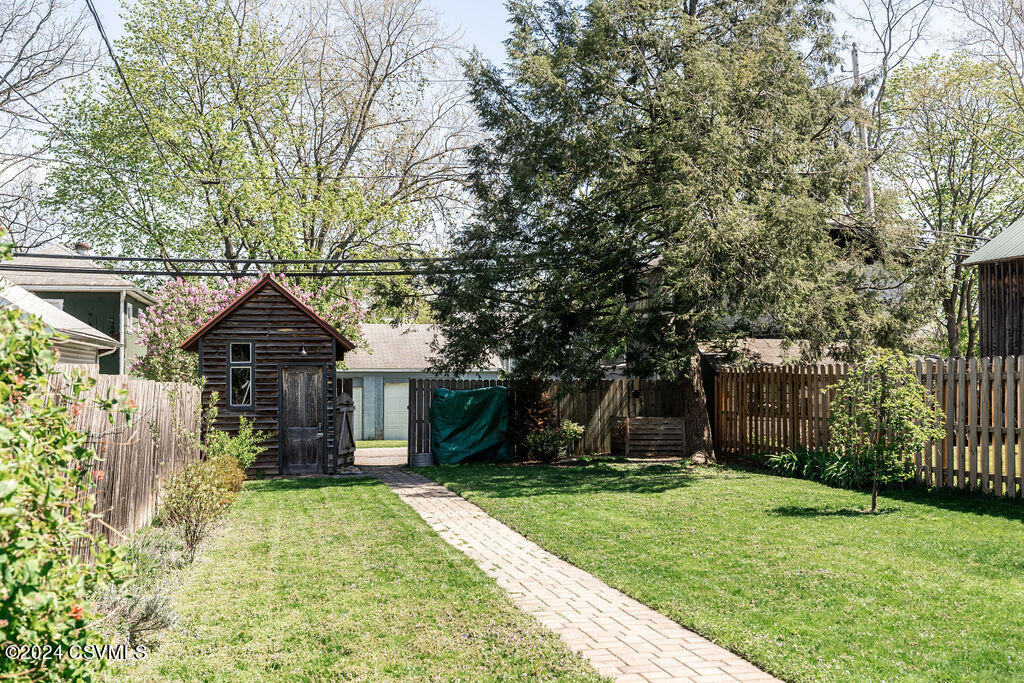 124 N FRONT Street