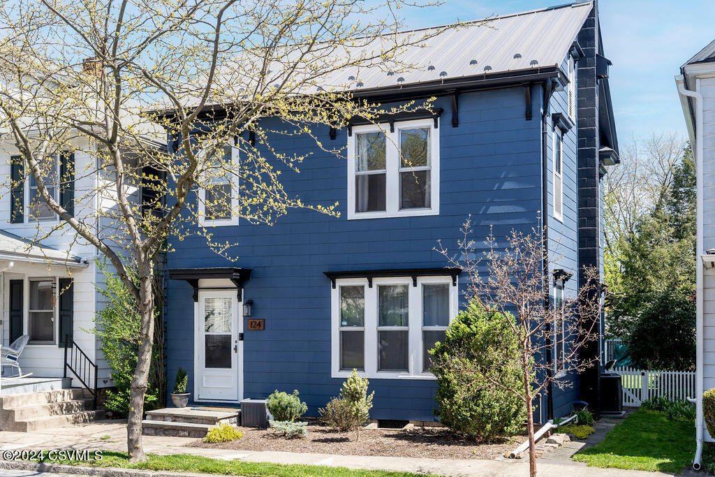 124 N FRONT Street