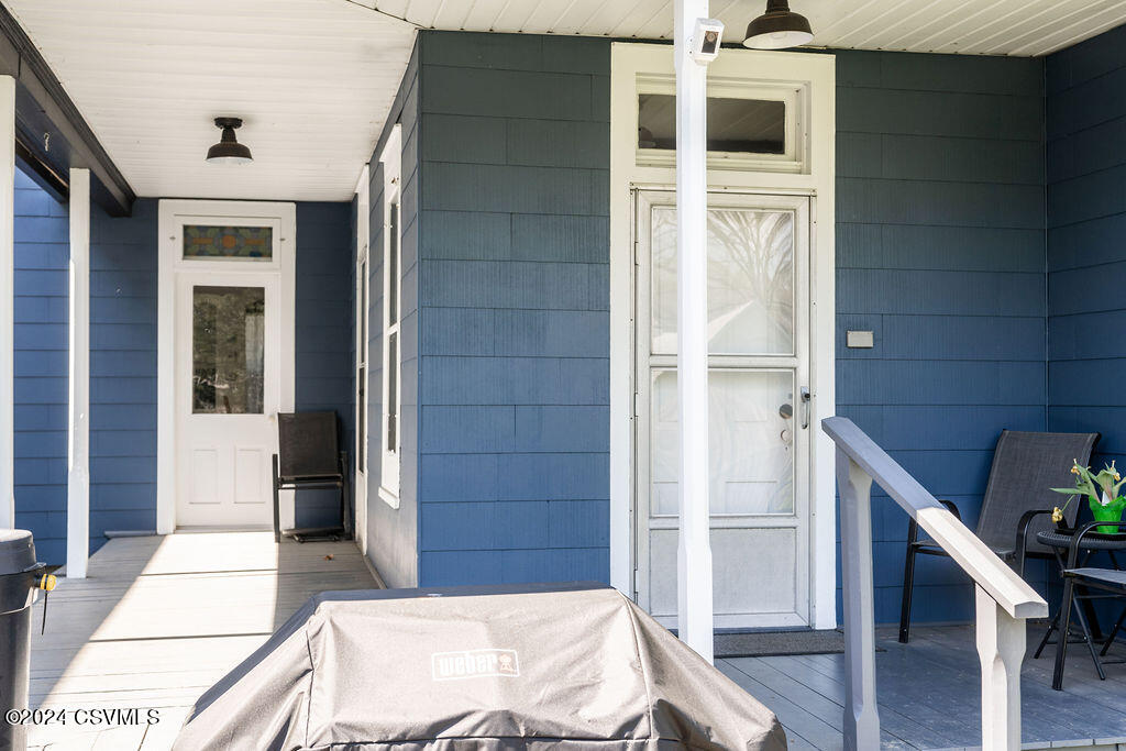 124 N FRONT Street