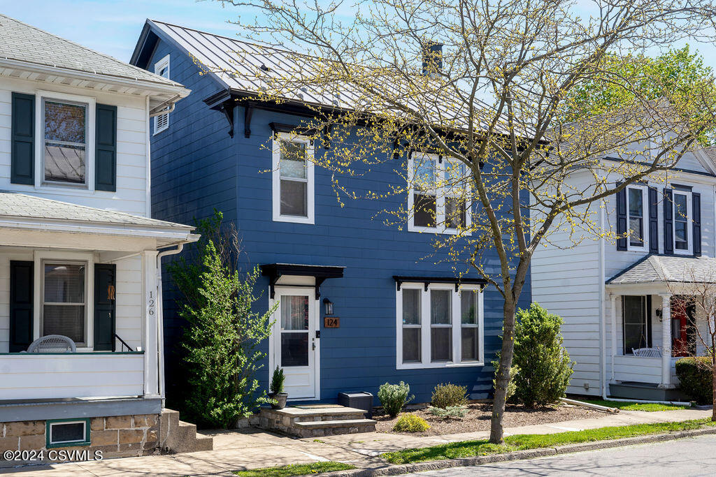 124 N FRONT Street