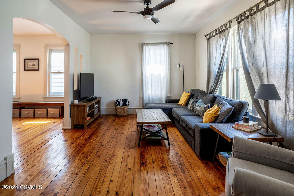 124 N FRONT Street