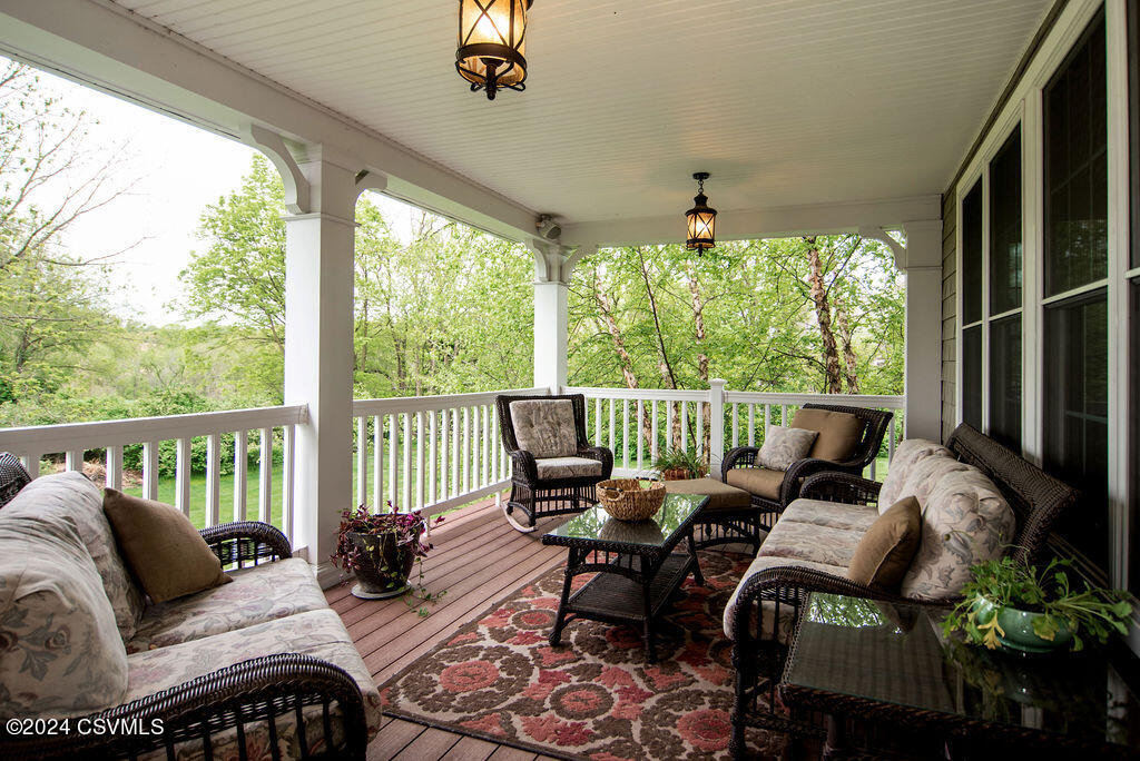 617 SPRINGHOUSE Drive