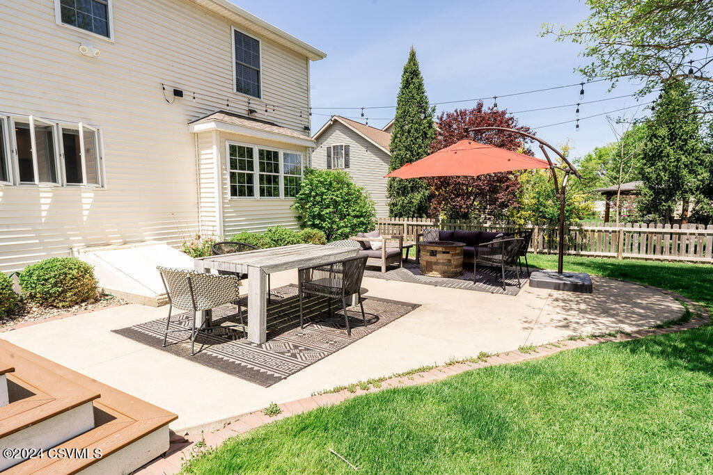 75 SUNNYSIDE Drive