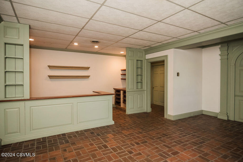 1115 ABBEY Lane