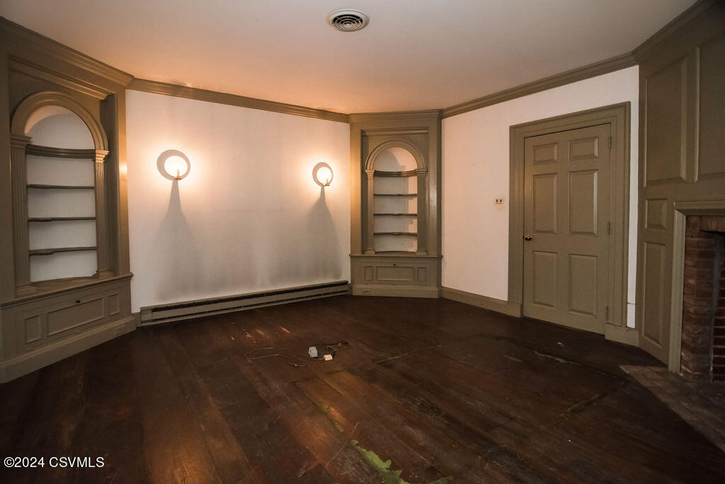 1115 ABBEY Lane