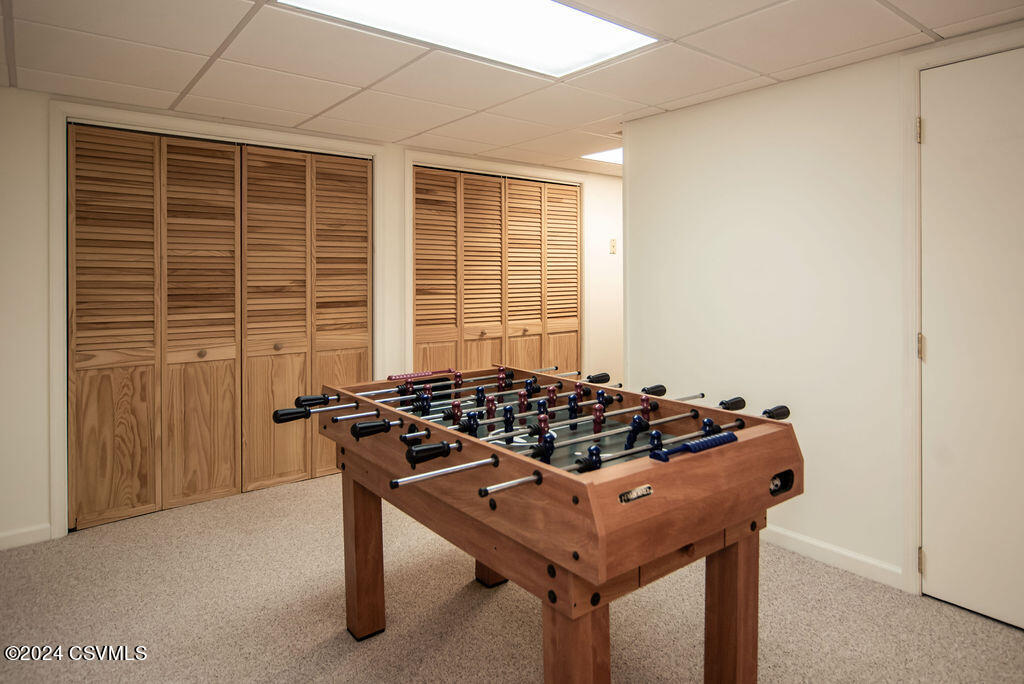 100 GOLFVIEW Drive