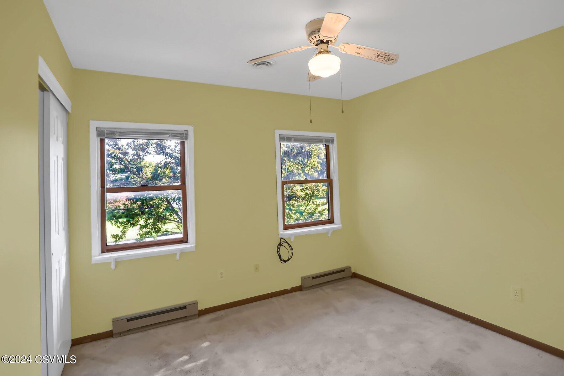 218 LAMPLIGHT Lane