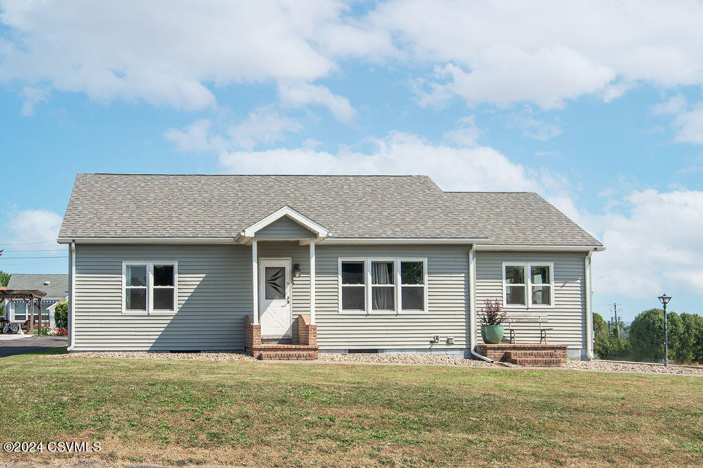 6 W 11TH Avenue