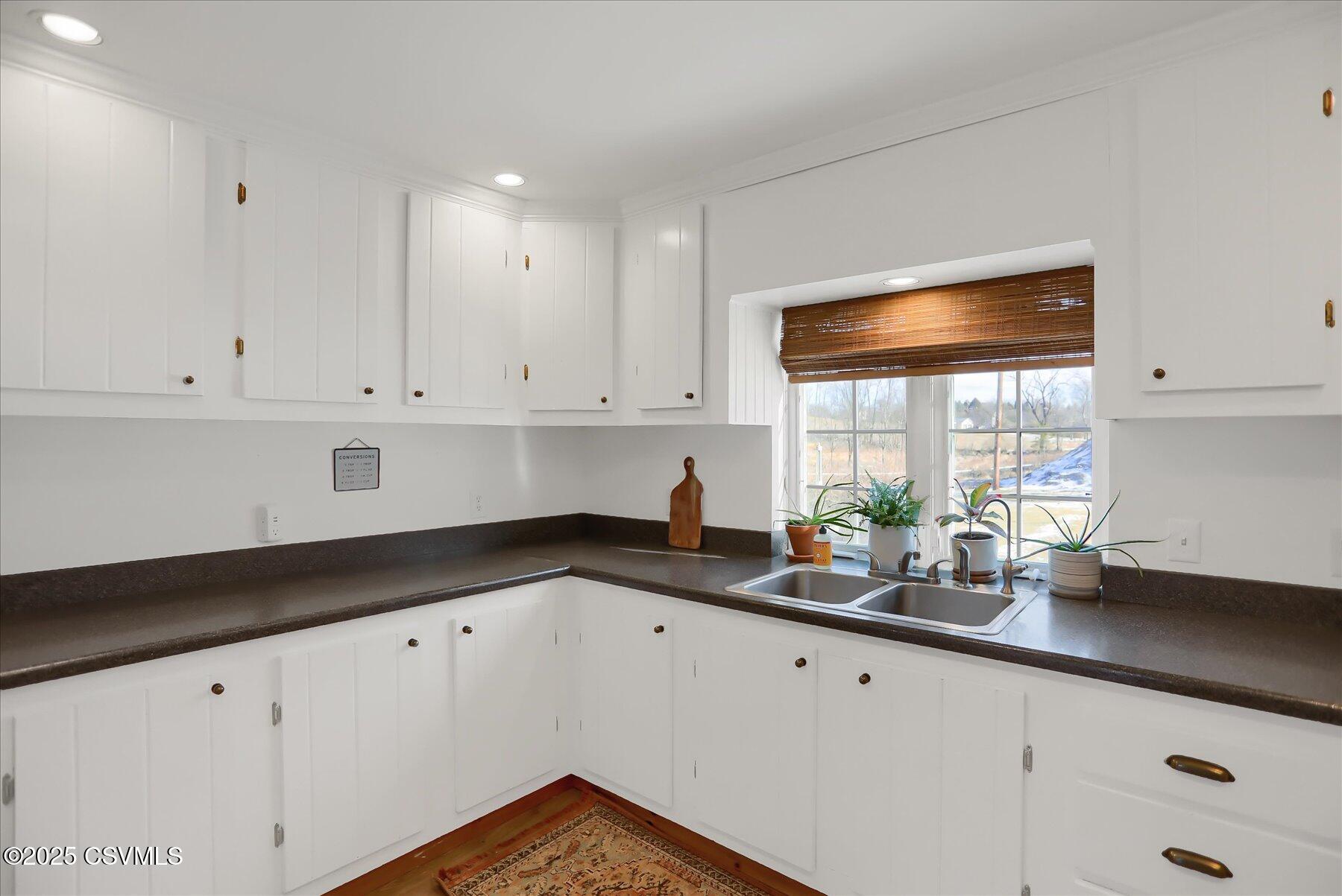 2550 PLEASANT VIEW Road