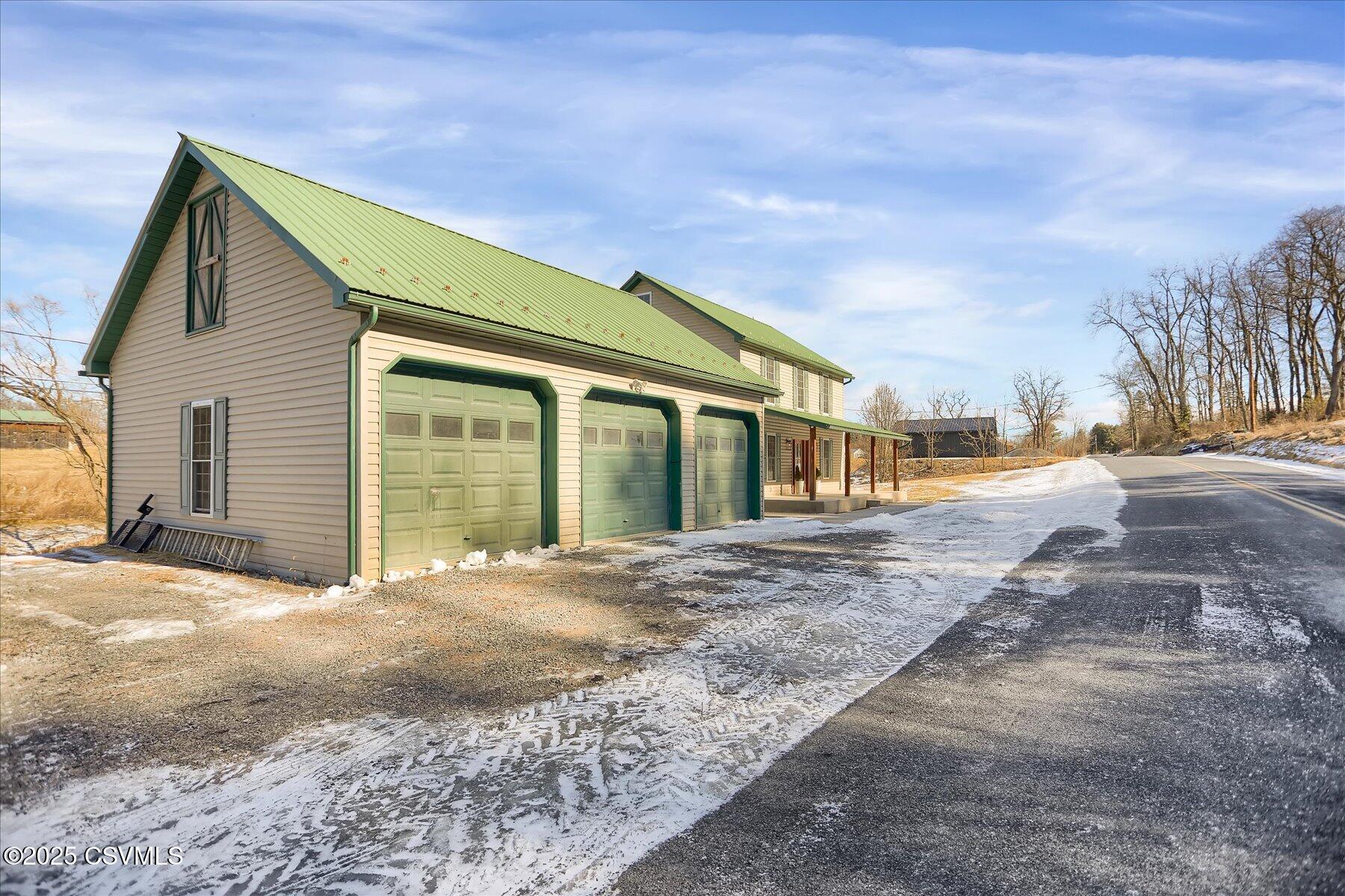 2550 PLEASANT VIEW Road