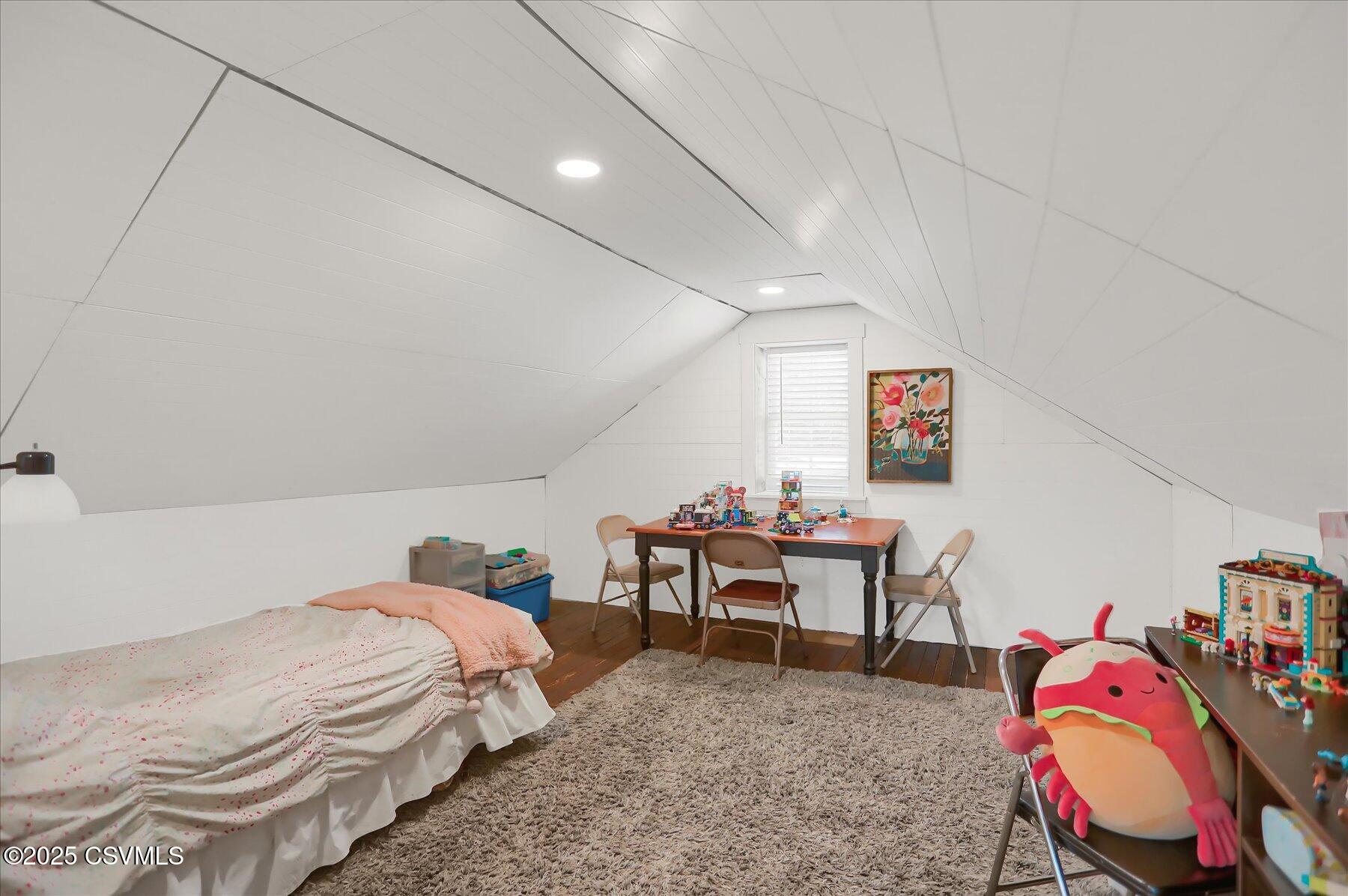 2550 PLEASANT VIEW Road