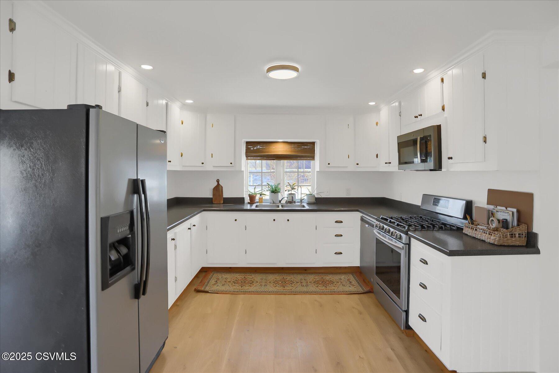2550 PLEASANT VIEW Road