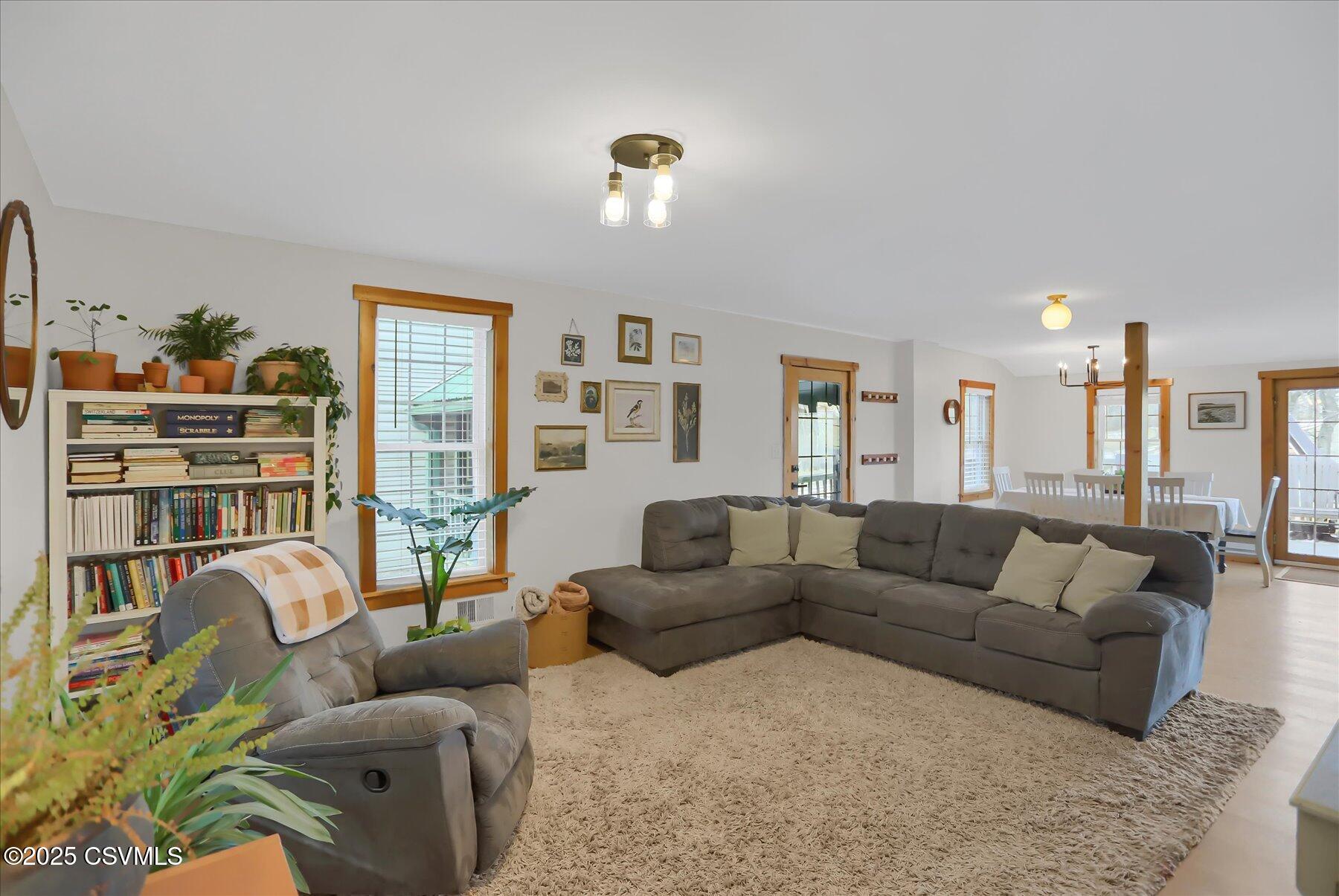 2550 PLEASANT VIEW Road
