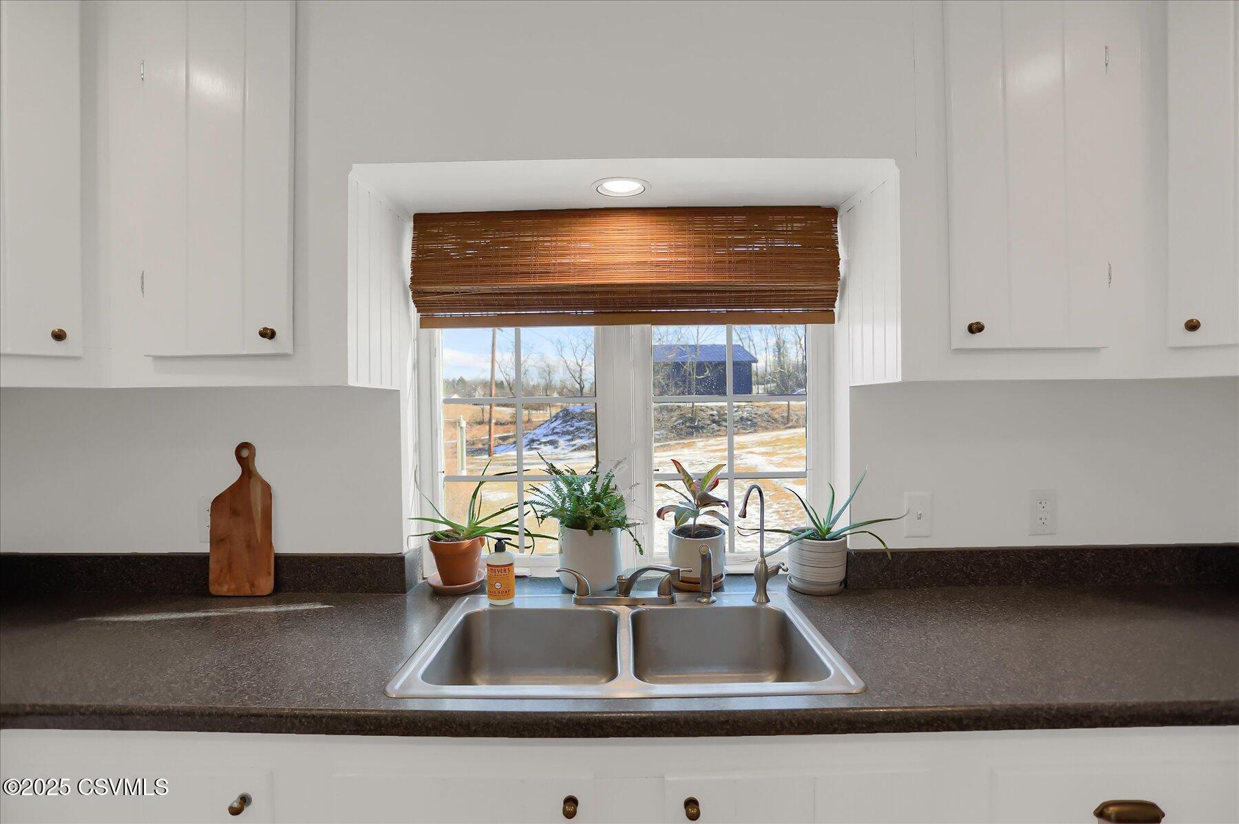 2550 PLEASANT VIEW Road