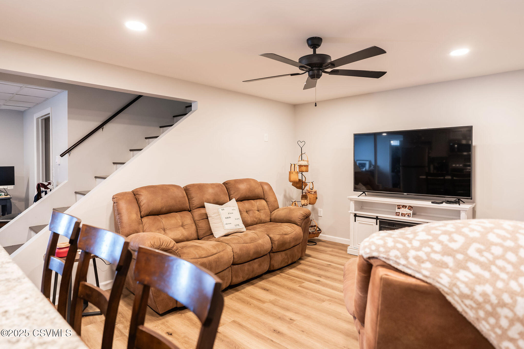 795 SUNSET Lane