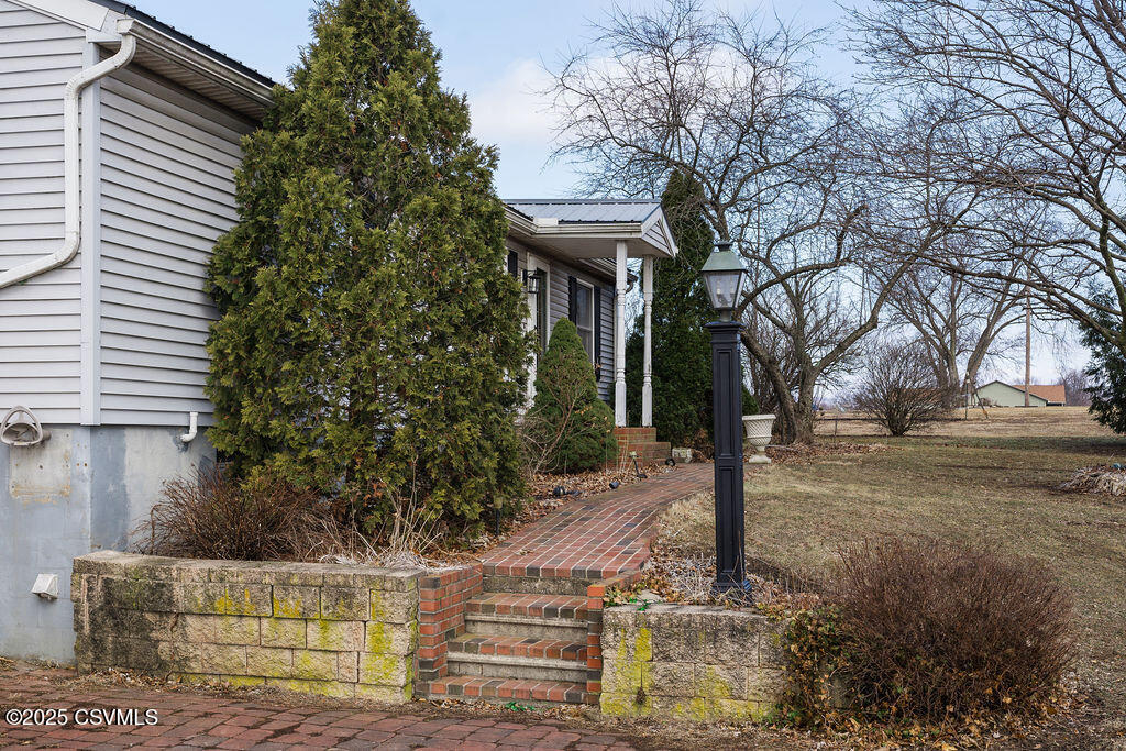 809 COUNTY LINE Road