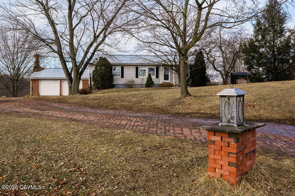809 COUNTY LINE Road