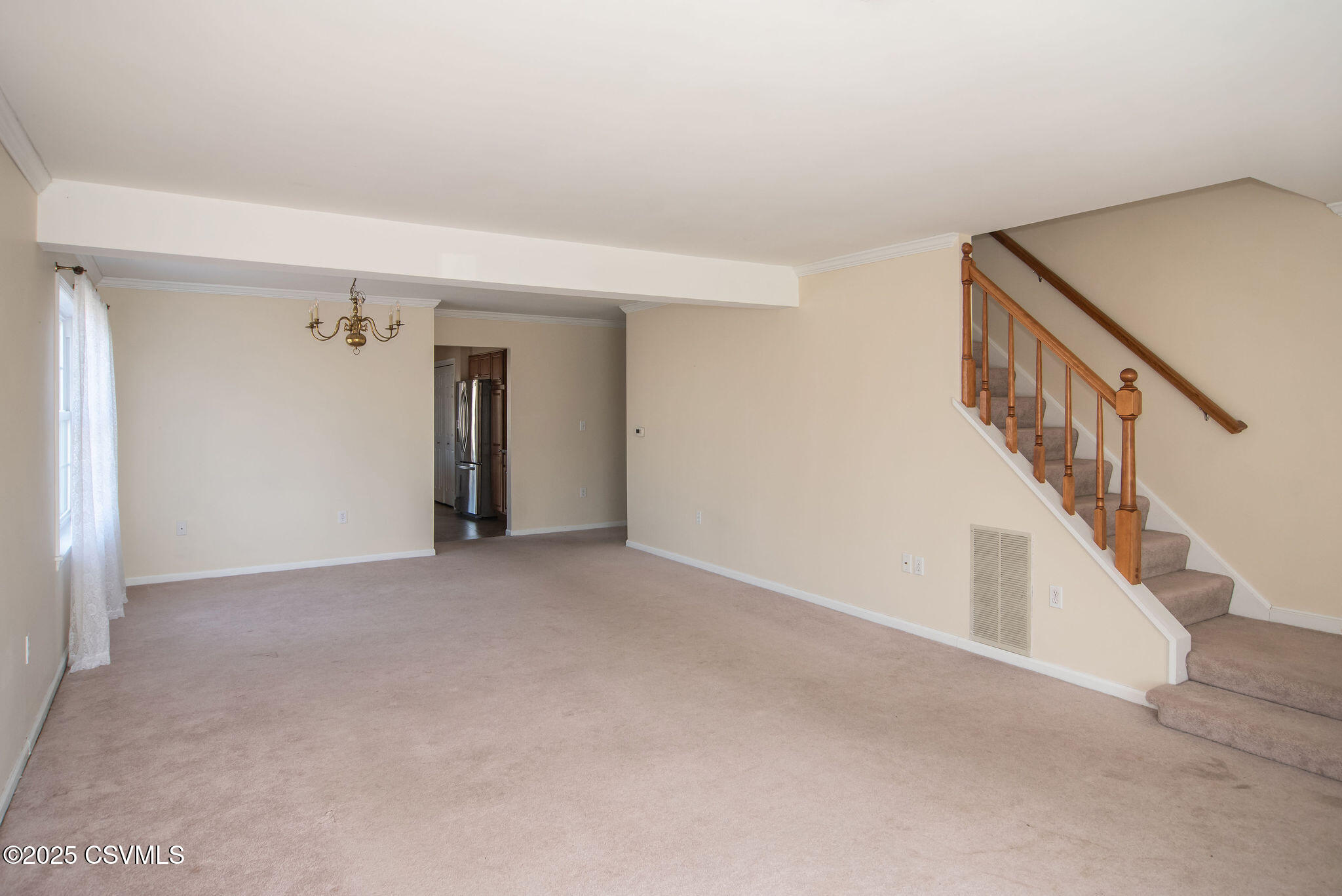 216 BIRCHTREE Lane