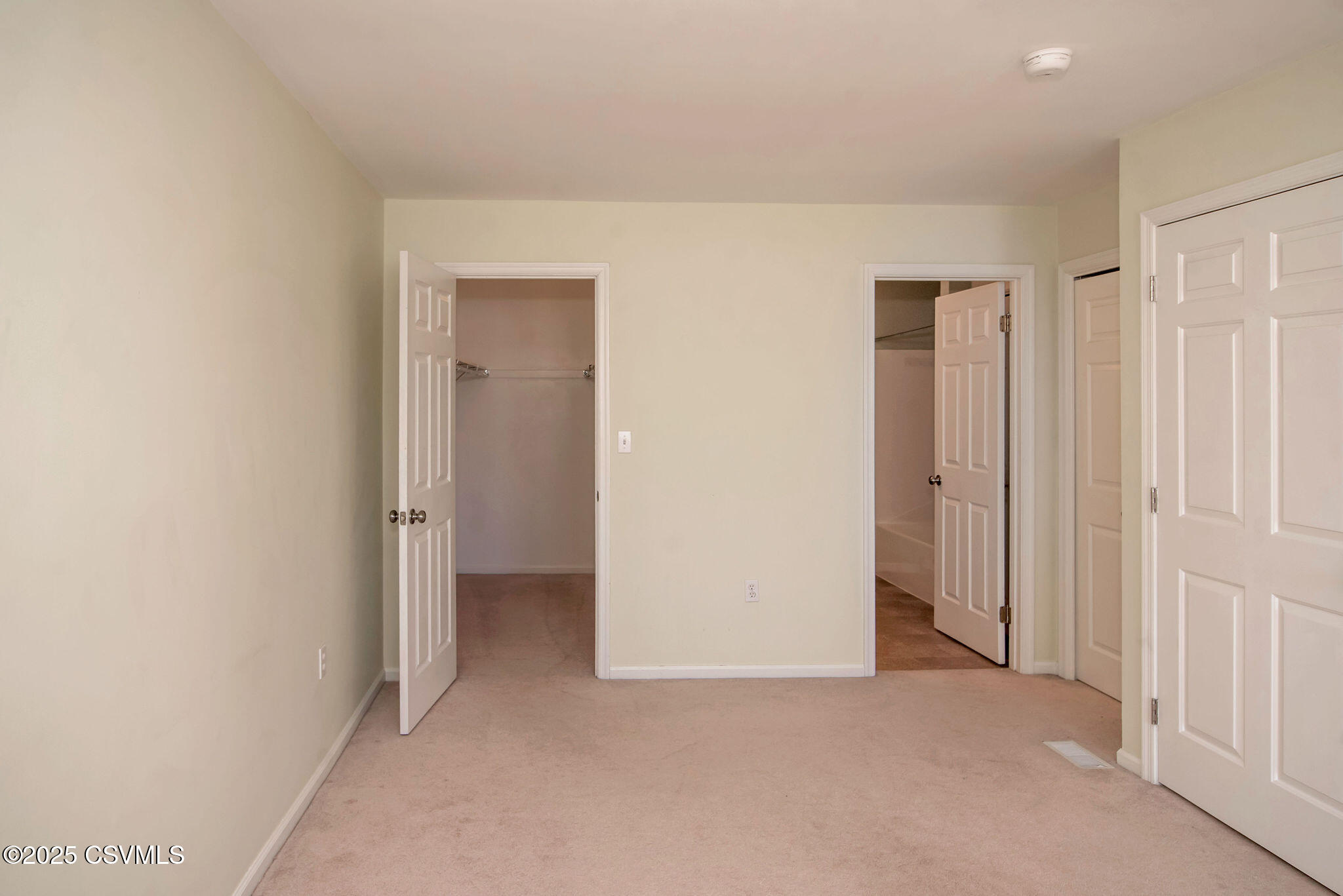 216 BIRCHTREE Lane