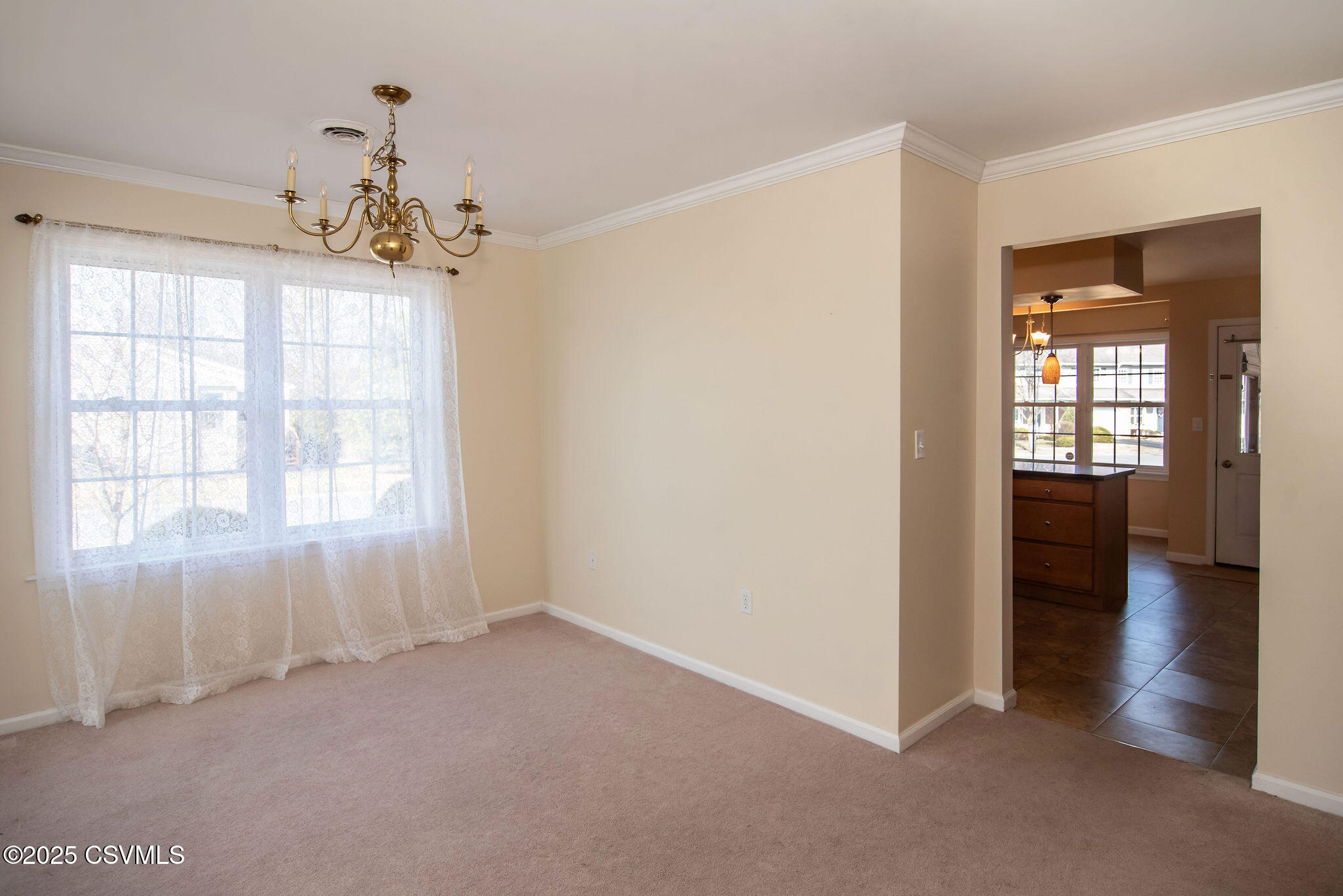 216 BIRCHTREE Lane