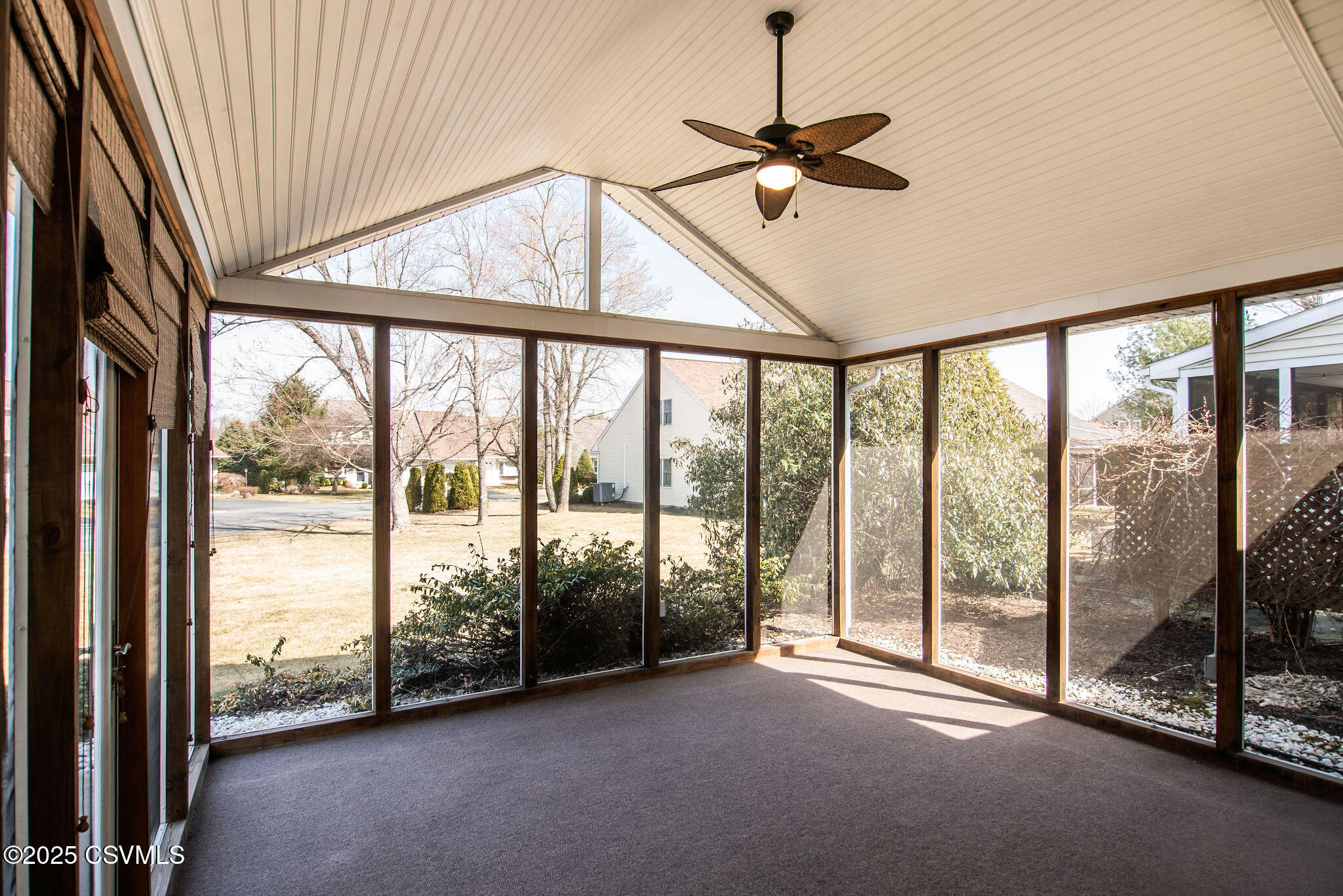 216 BIRCHTREE Lane