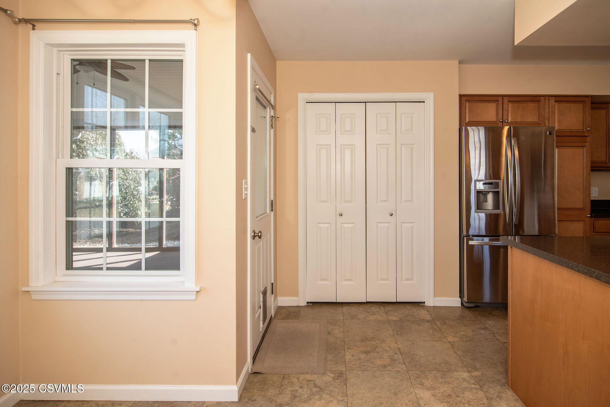 216 BIRCHTREE Lane