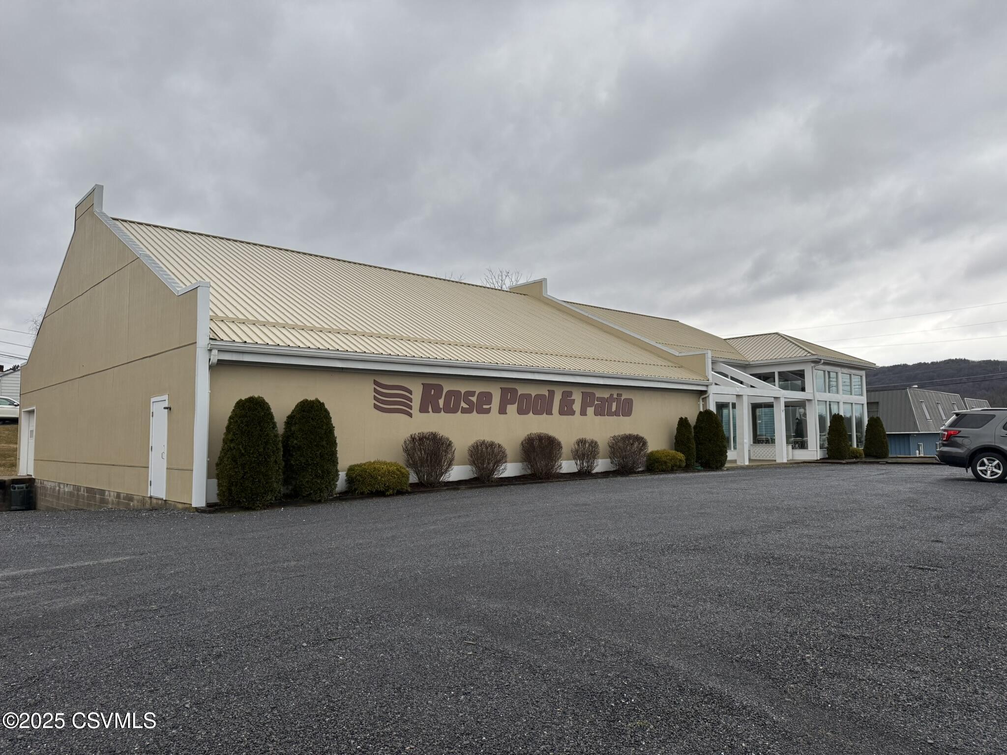 1689 WESTBRANCH Highway