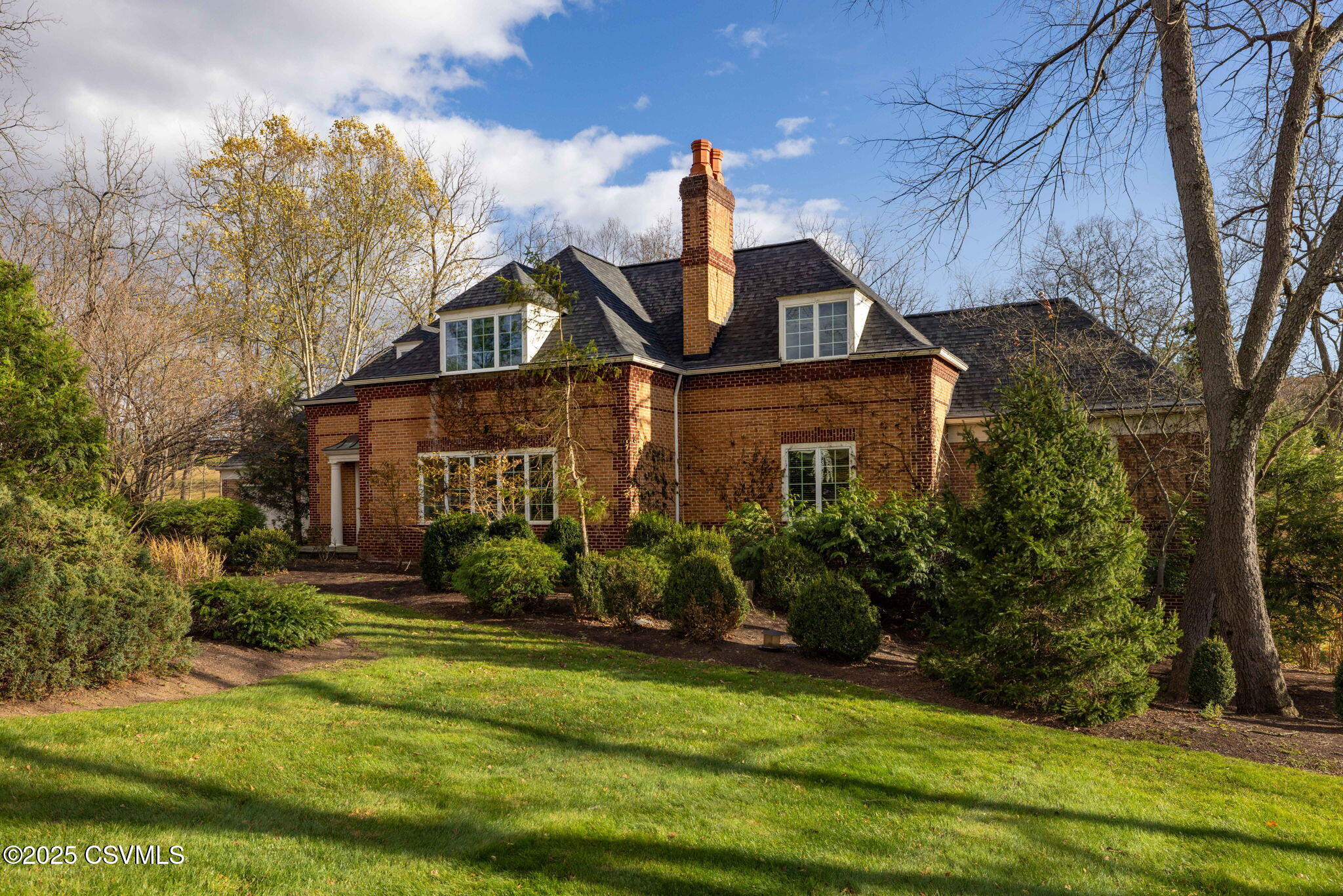 104 COUNTRYSIDE Lane