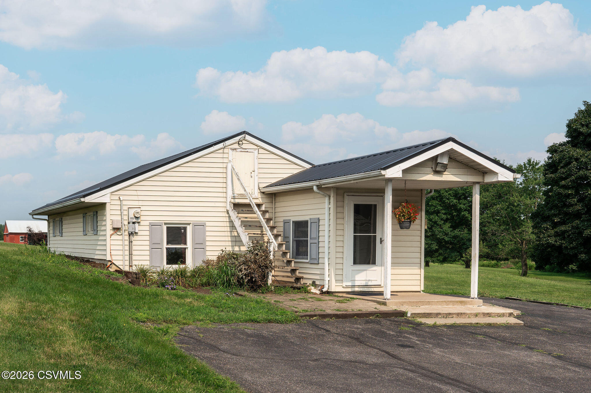 223 CARPENTER Road