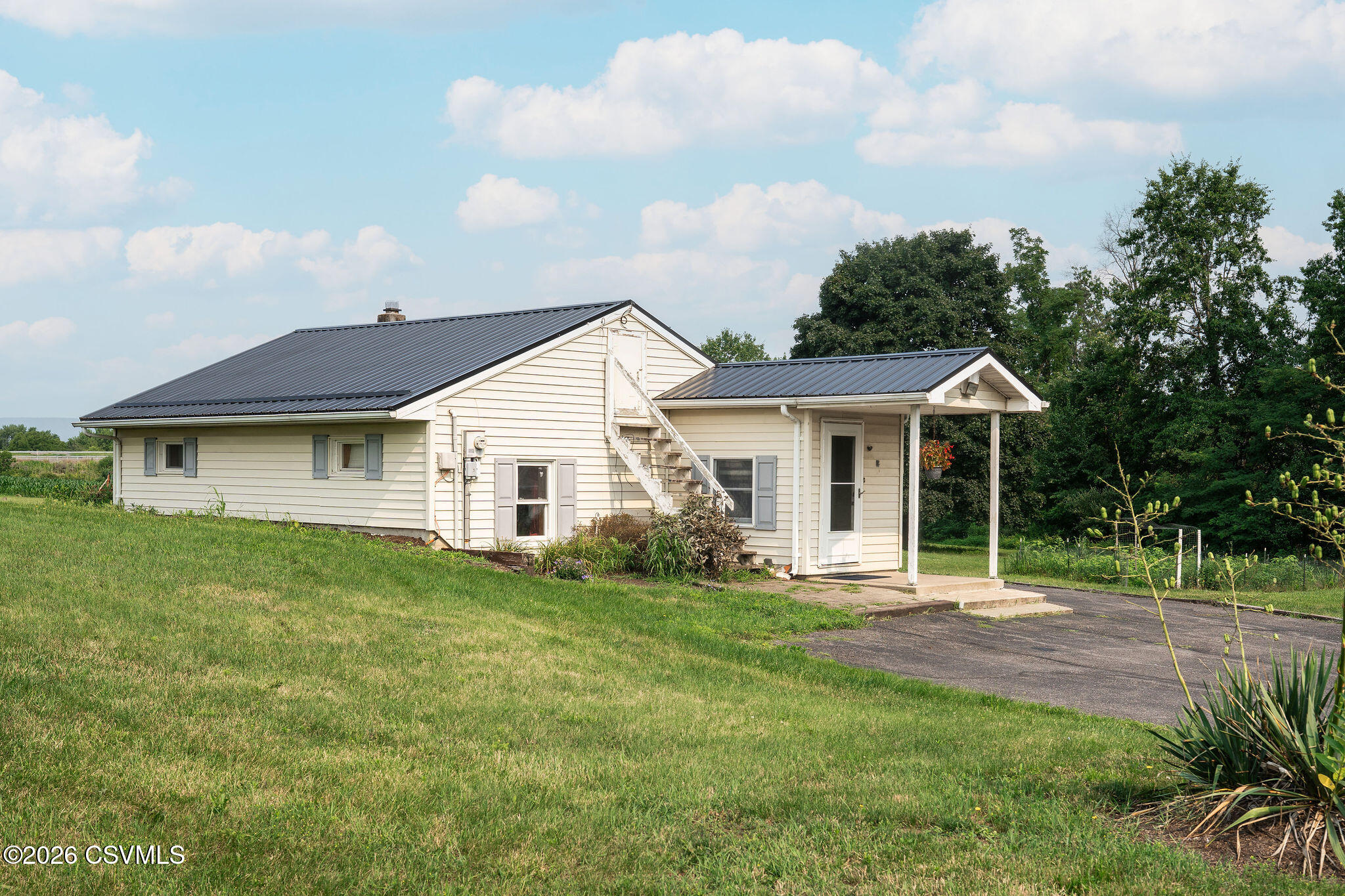 223 CARPENTER Road
