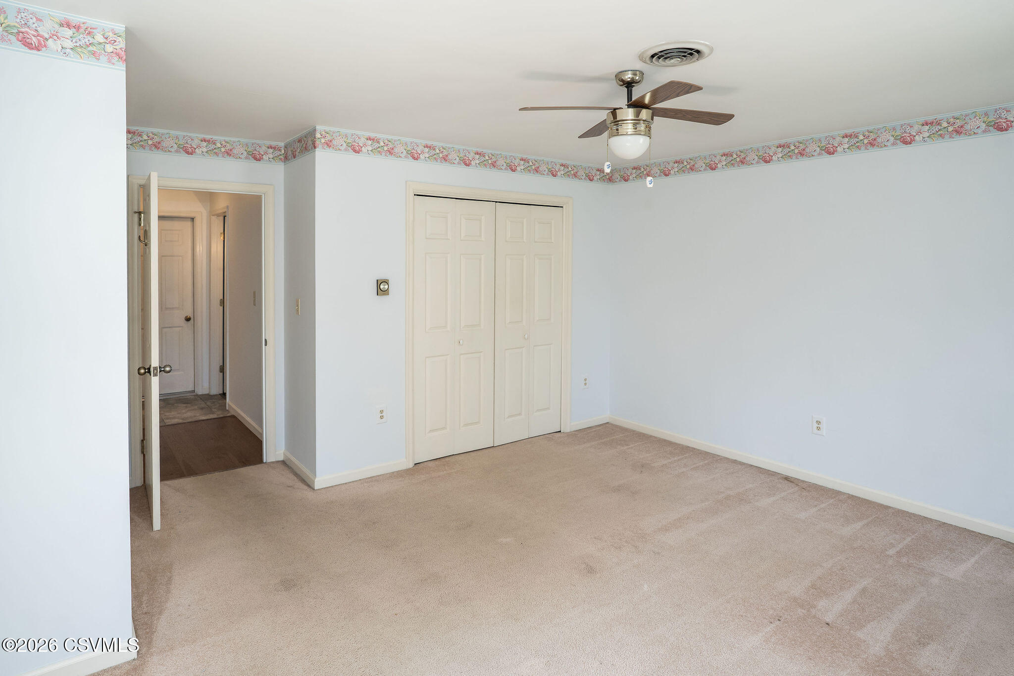 212 BIRCHTREE Lane